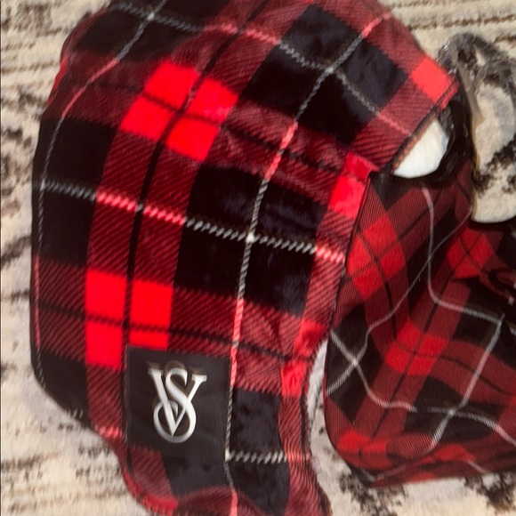 Victoria's Secret Plaid Tote & Blanket Set - Picture 4 of 4